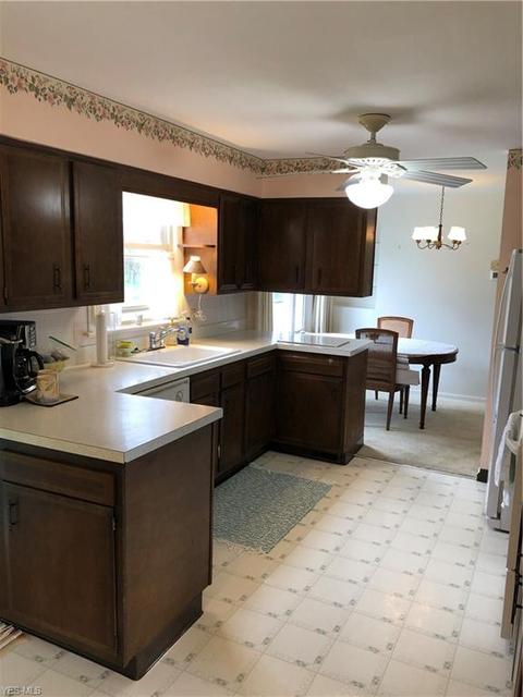 34235 Maple Dr, Solon, OH 44139 photo 5