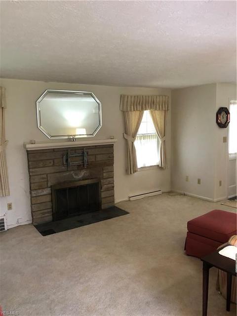 34235 Maple Dr, Solon, OH 44139 photo 2