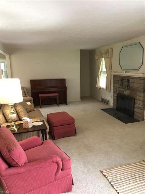 34235 Maple Dr, Solon, OH 44139 photo 4