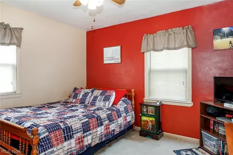 212 Beebe Ave, Elyria, OH 44035 photo 15