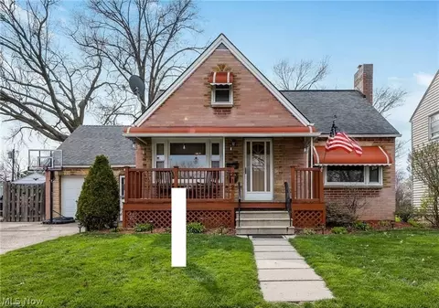 212 Beebe Ave, Elyria, OH 44035 photo 1