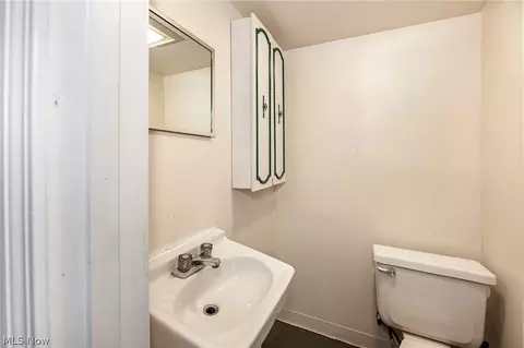 212 Beebe Ave, Elyria, OH 44035 photo 19