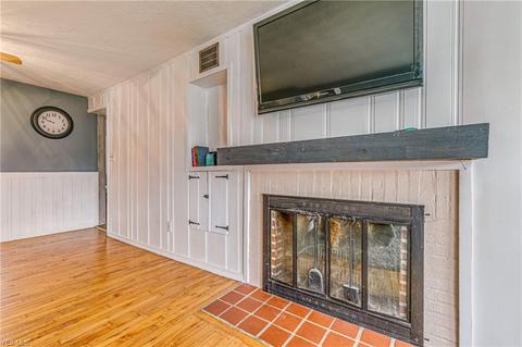 534 E 305th St, Willowick, OH 44095 photo 7