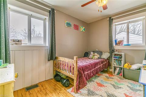 534 E 305th St, Willowick, OH 44095 photo 24