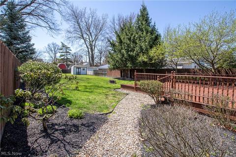 1423 Lorimer Rd, Parma, OH 44134 photo 2
