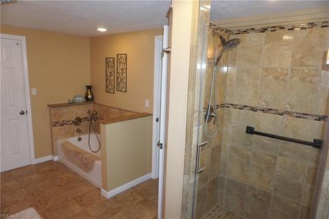 496 E Mohawk Dr, Malvern, OH 44644 photo 21