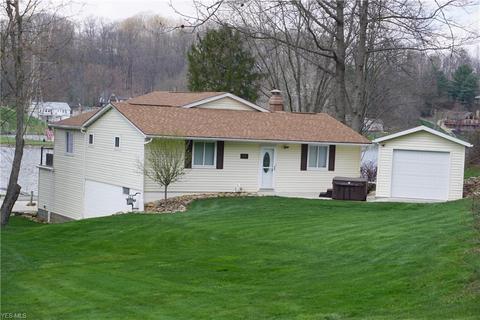 496 E Mohawk Dr, Malvern, OH 44644 photo 5