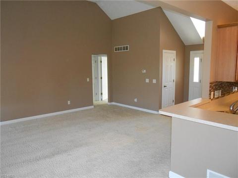 615 Rundle St, Lagrange, OH 44050 photo 6