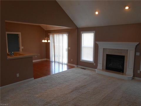 615 Rundle St, Lagrange, OH 44050 photo 3