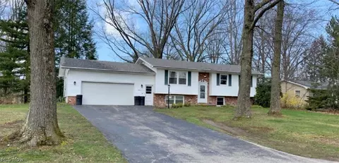 4401 Diane Dr, Ashtabula, OH 44004 photo 1