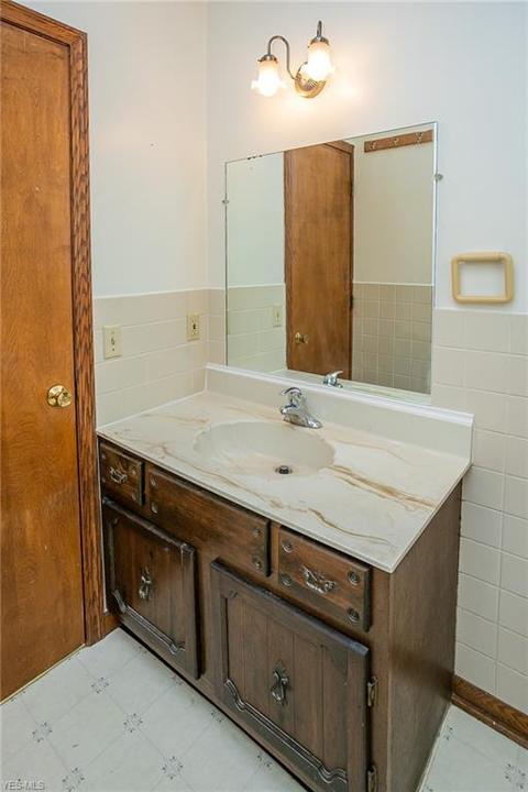 131 Summit St, Wadsworth, OH 44281 photo 22