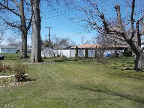 2511 Highland Cir, Ashtabula, OH 44004 photo 20