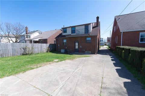 1714 Brookview Blvd, Parma, OH 44134 photo 3