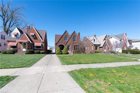 1714 Brookview Blvd, Parma, OH 44134 photo 2