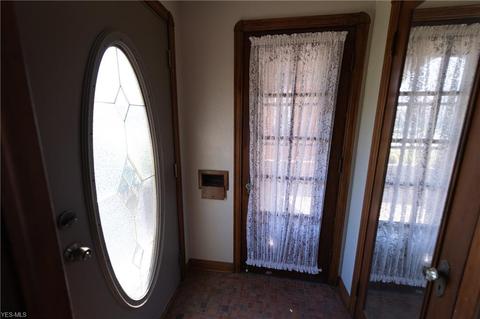 1714 Brookview Blvd, Parma, OH 44134 photo 5