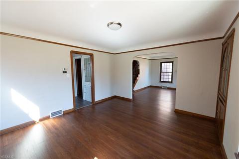 1714 Brookview Blvd, Parma, OH 44134 photo 10