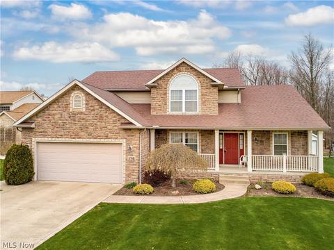 176 Patrick John Dr, Wadsworth, OH 44281 photo 2