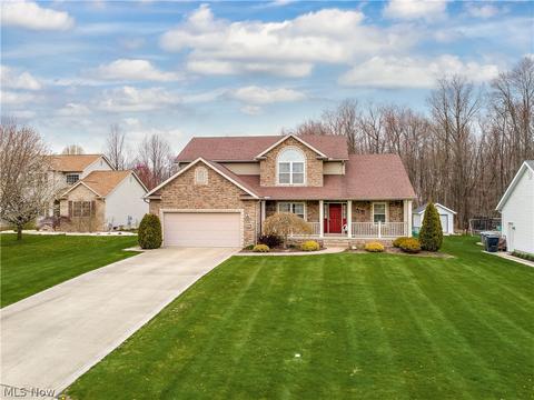 176 Patrick John Dr, Wadsworth, OH 44281 photo 1