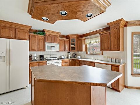 176 Patrick John Dr, Wadsworth, OH 44281 photo 11