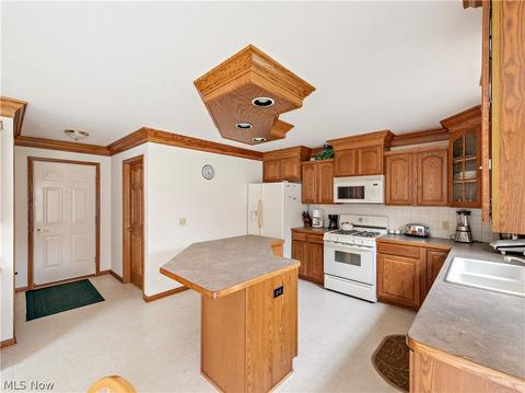 176 Patrick John Dr, Wadsworth, OH 44281 photo 14