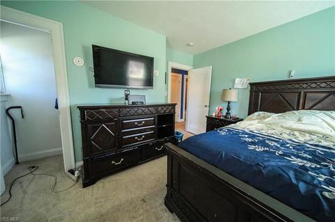 151 E 238th St, Euclid, OH 44123 photo 21
