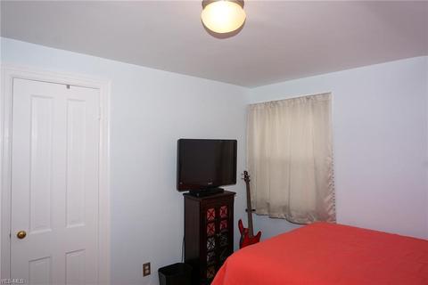 745 E 254 St, Euclid, OH 44132 photo 14
