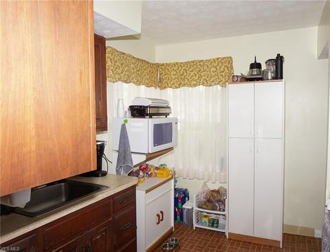 745 E 254 St, Euclid, OH 44132 photo 19