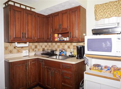 745 E 254 St, Euclid, OH 44132 photo 9