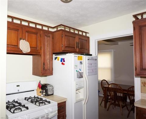 745 E 254 St, Euclid, OH 44132 photo 10