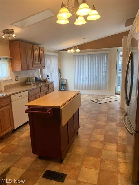 8775 State Route 303, Windham, OH 44288 photo 5