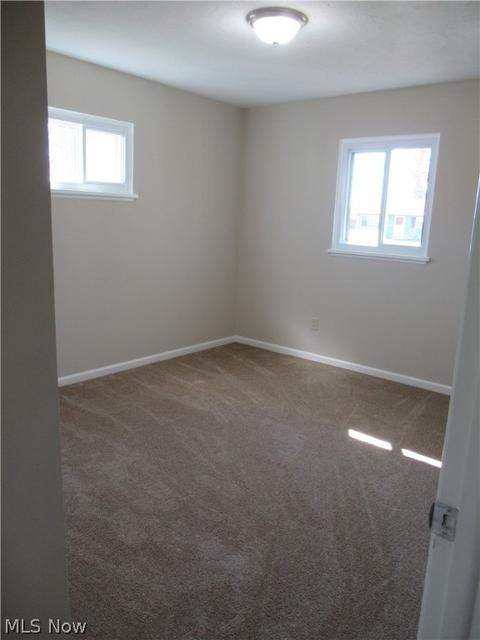 464 Walnut Dr, Berea, OH 44017 photo 6