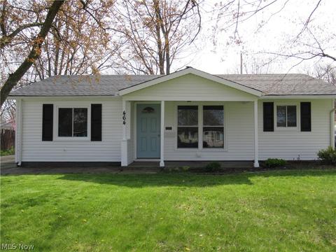 464 Walnut Dr, Berea, OH 44017 photo 1
