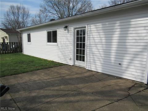 464 Walnut Dr, Berea, OH 44017 photo 17