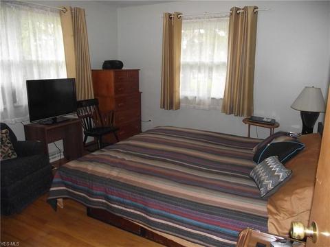 5535 Hauserman Rd, Parma, OH 44130 photo 10