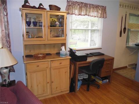5535 Hauserman Rd, Parma, OH 44130 photo 7