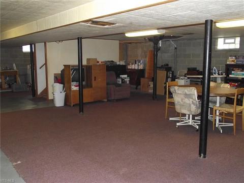 5535 Hauserman Rd, Parma, OH 44130 photo 14