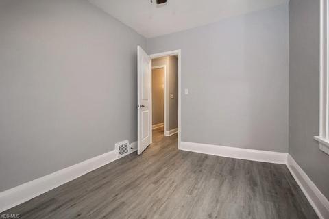 4403 Maplecrest, Parma, OH 44134 photo 14