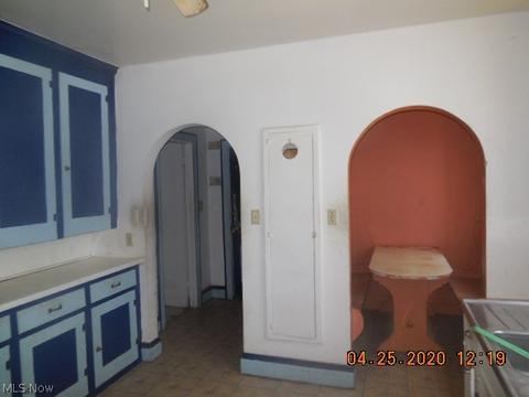 784 Work Dr, Akron, OH 44320 photo 9