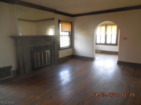 784 Work Dr, Akron, OH 44320 photo 5