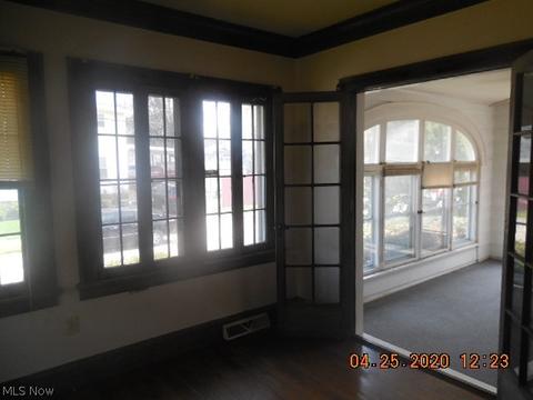 784 Work Dr, Akron, OH 44320 photo 7