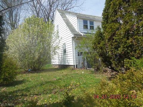 784 Work Dr, Akron, OH 44320 photo 3