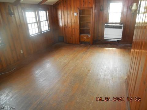 784 Work Dr, Akron, OH 44320 photo 16