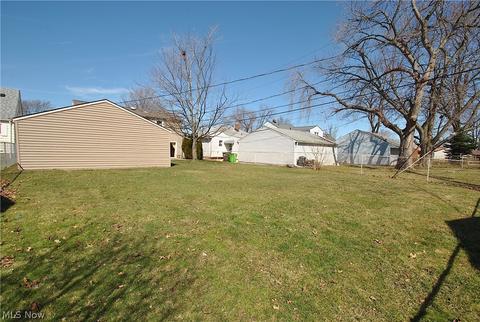 30940 Willowick Dr, Willowick, OH 44095 photo 25