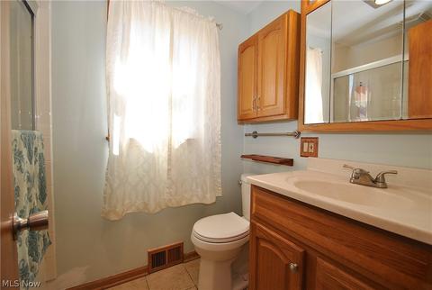 30940 Willowick Dr, Willowick, OH 44095 photo 21