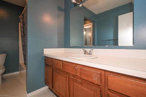 215 Antioch Dr, Elyria, OH 44035 photo 32