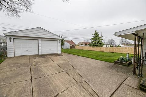 2848 Hetzel Dr, Parma, OH 44134 photo 30