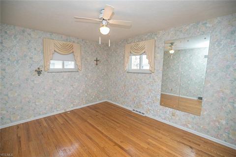 2848 Hetzel Dr, Parma, OH 44134 photo 14