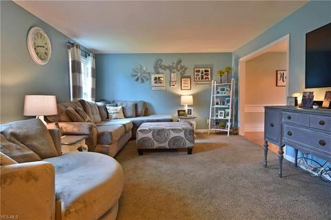 141 Forest Garden Dr, Boardman, OH 44512 photo 6