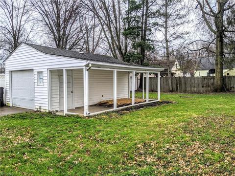 523 Cambridge Ave, Elyria, OH 44035 photo 12