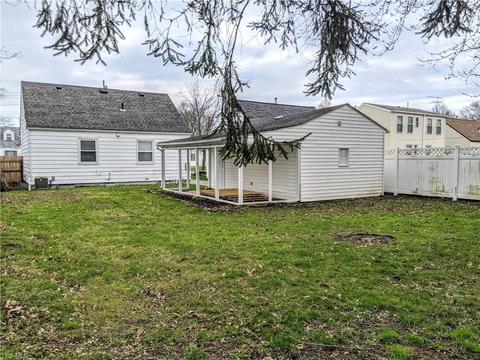 523 Cambridge Ave, Elyria, OH 44035 photo 11